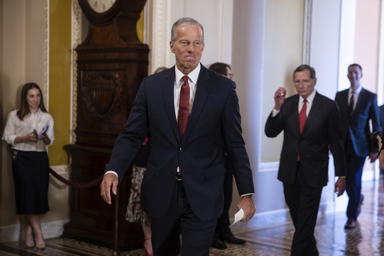 Trump’s Megabill Faces Collapse as Challenges Mount