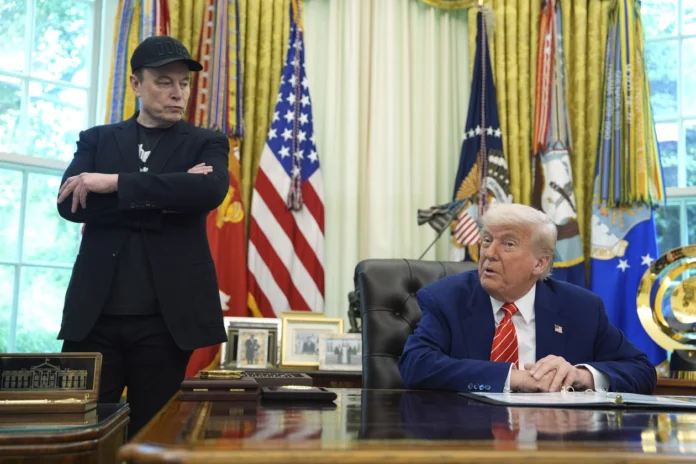 White House Moves to Kill Musk’s ‘5 Things’ Emails—Why Now?